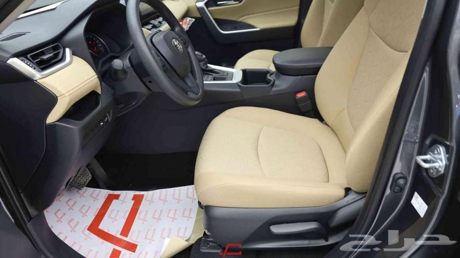 تتوفر فئات تويوتا راف فور 2025 اصفار للنقد والبنك باقل ربح64393846452225114