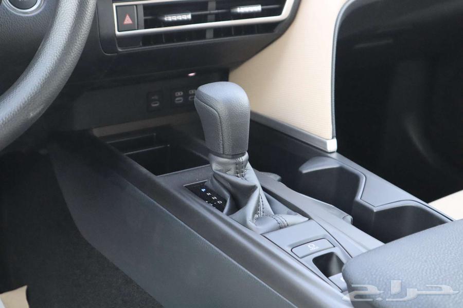 تويوتا كامرى E ستاندر بنزين 202564387313091585113