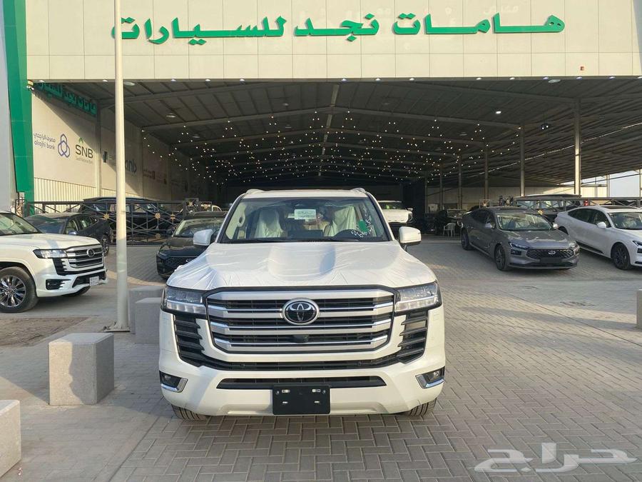 تويوتا لاند كروزر GXR L4 بنزين موديل 2025 سعودي لوحات64387481234434110