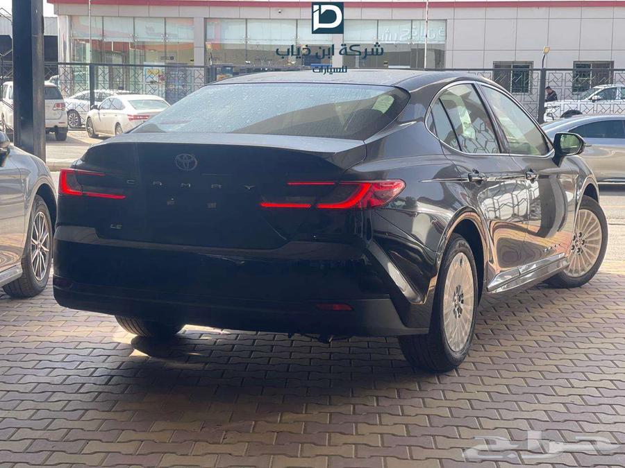 تويوتا كامري فئة LE موديل 2025 لدي شركة ابن ذياب64387397196930113