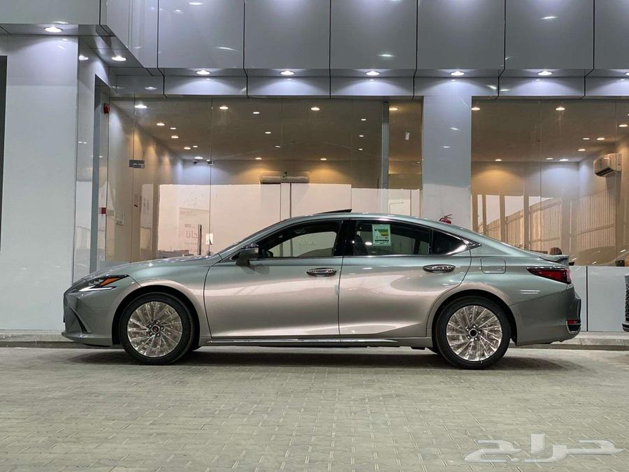 لكزس ES 300 HH موديل 2025 - فل هايبرد خليجي64387718080386113