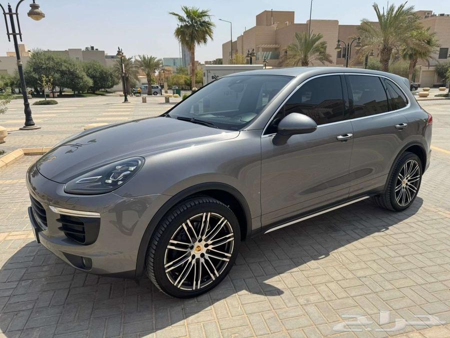 Porsche Cayenne 2016 Porsche Cayenne (Excellent Condition and Special Specifications)64389196850178110