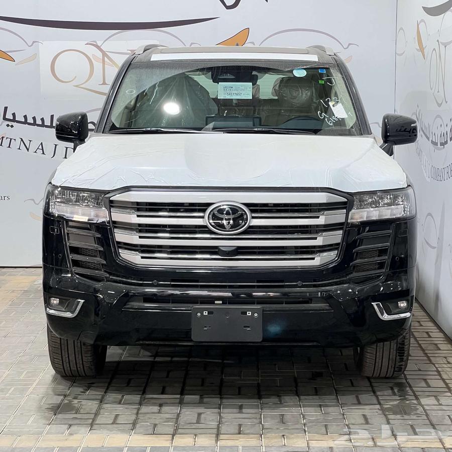 تويوتا لاندكروزر GXR رقم 4 و 3 و 2 بنزين 202564387967473411111