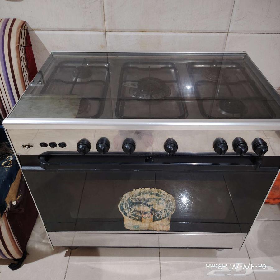 Gas stove, washing machine, and freezer64216823892483113