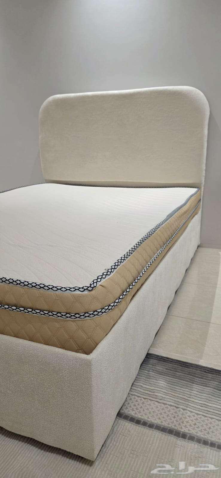 2 beds 2 bed mattresses set of new bedding64224396545411111