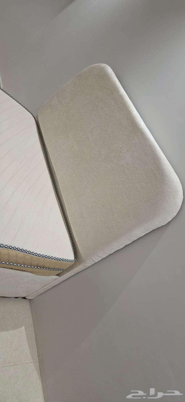 2 beds 2 bed mattresses set of new bedding64224396545411110