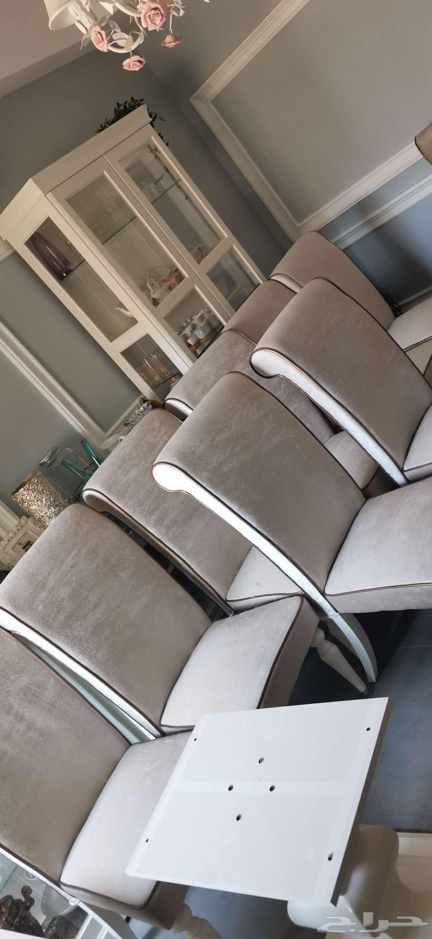 Dining table64218790468481113