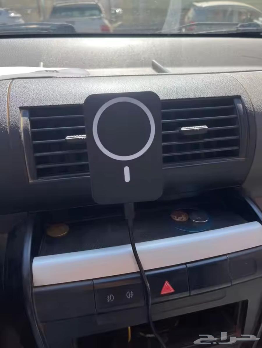 شاحن لاسلكي للبيع جديد كرتونة64233777108738111