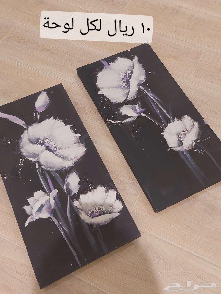 لوحات وطاولة طعام صغيره ومراية واضاءة اطفال ايكيا للبيع64218790793089113