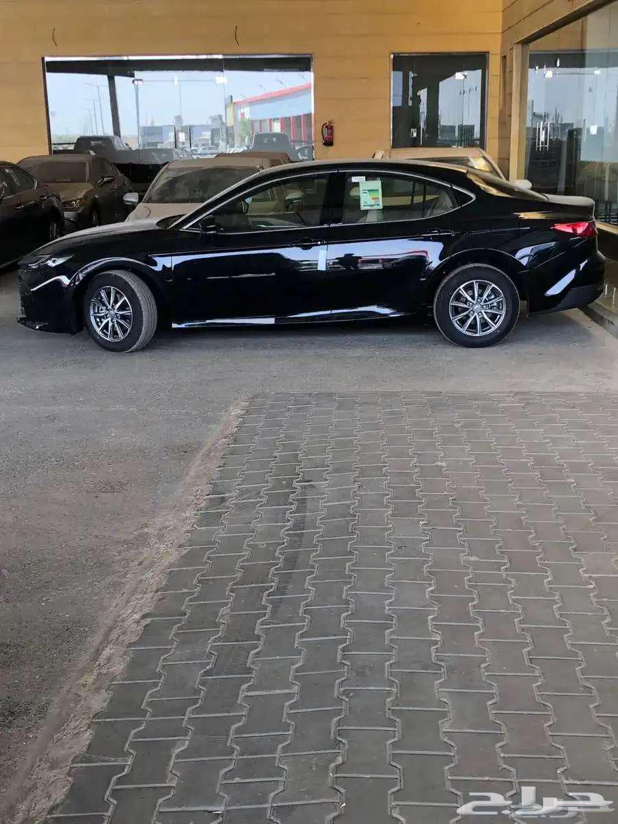 كامري E ستاندر بنزين سعودي 2025 بقسط 1680 لدى الحسن64400342083075111