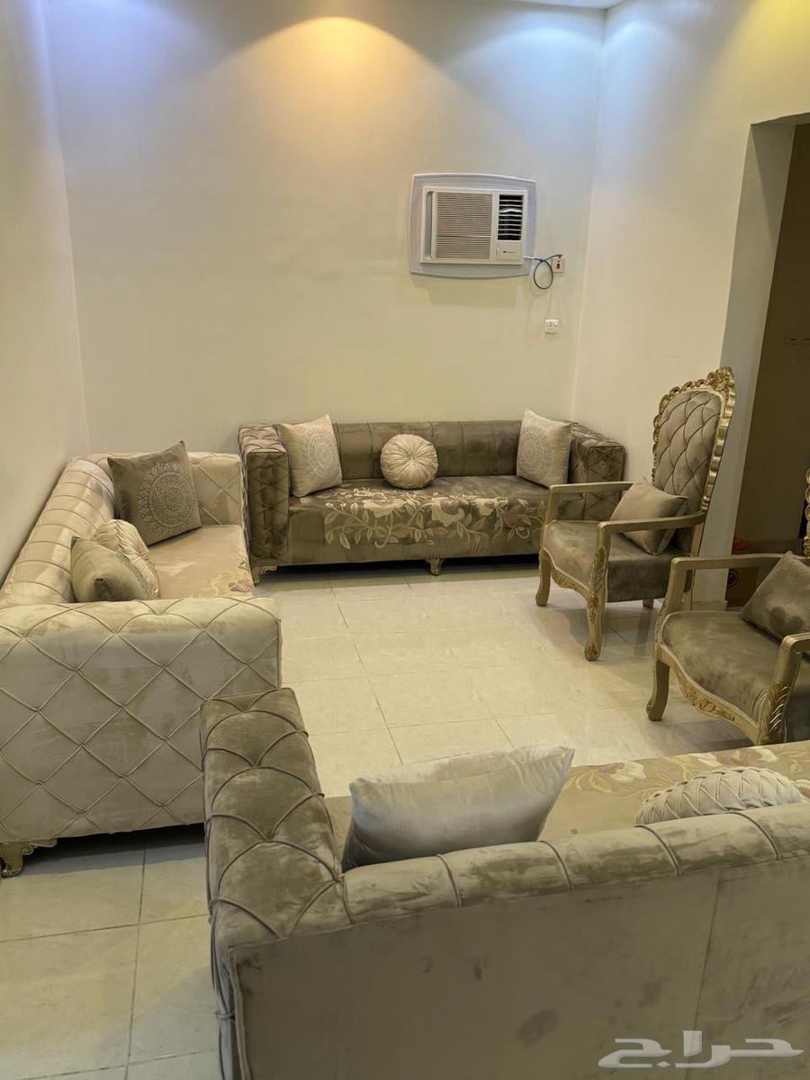 كنب مجلس شبه جديد64221095199234110