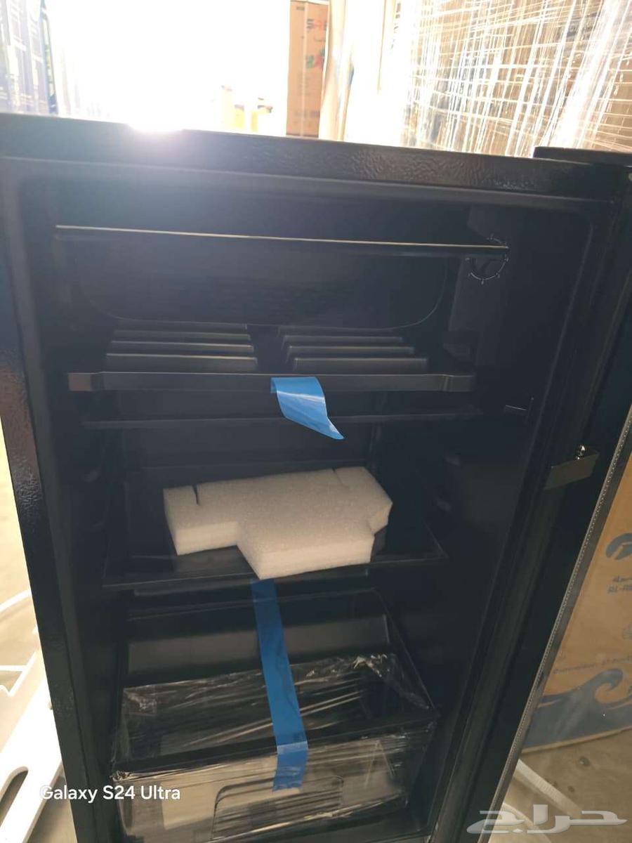 ثلاجة عرض 3 قدم سعة 85 لتر بها فريزر داخلي بسعر 499 ريال64221262653955111