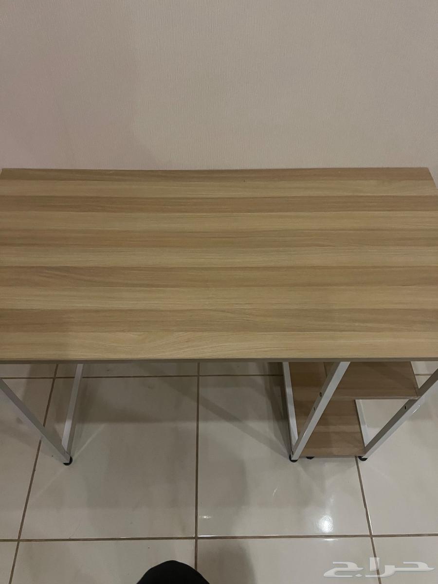 Office table64226569587843112