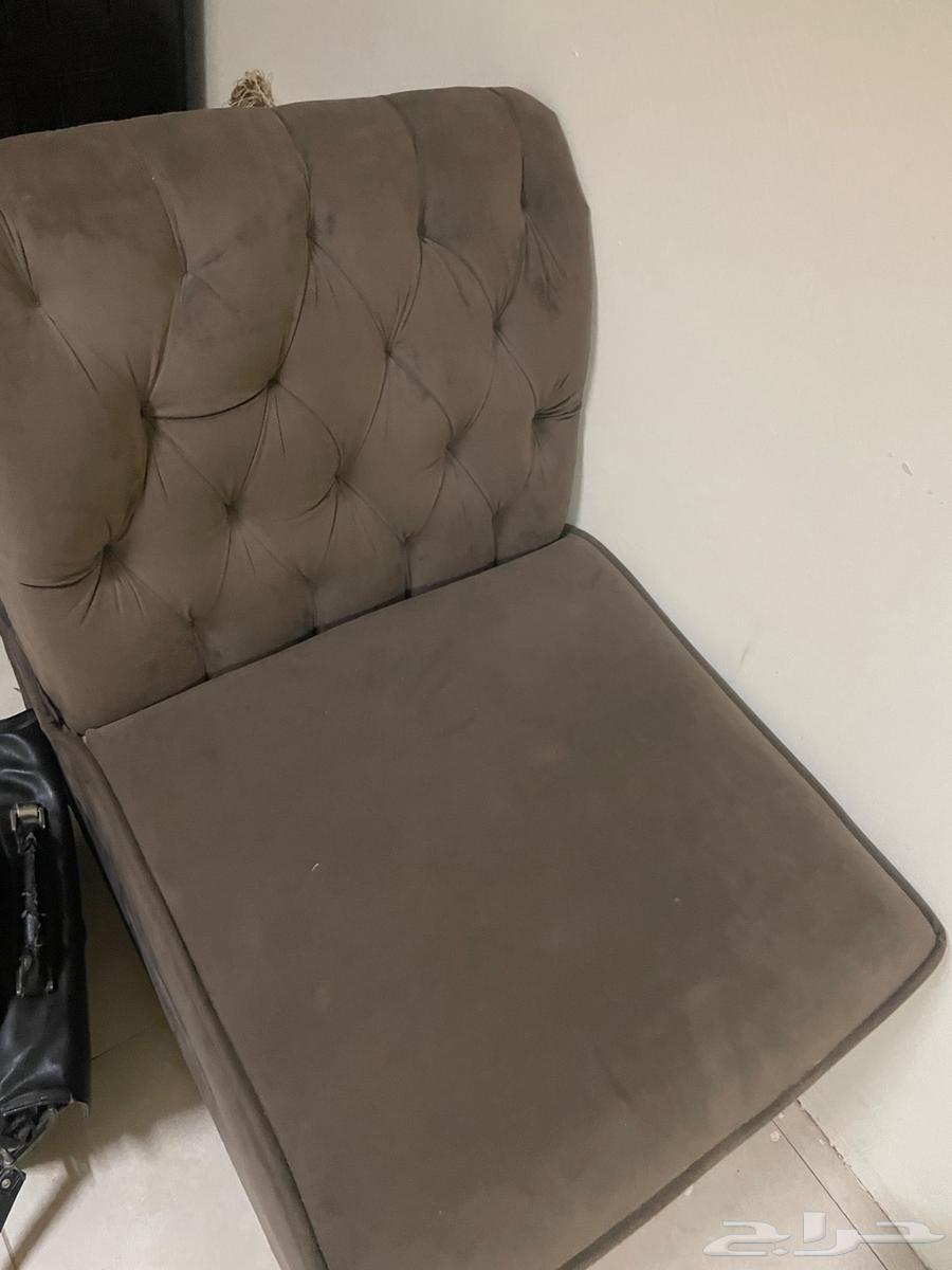 كنب نظيف 100 ريال فقط64228558356481110