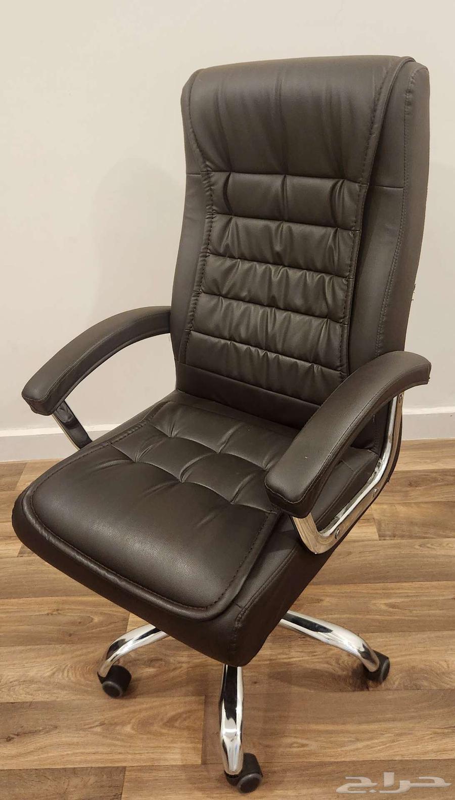 كرسي مكتب جلد شبه جديد64229479274114111