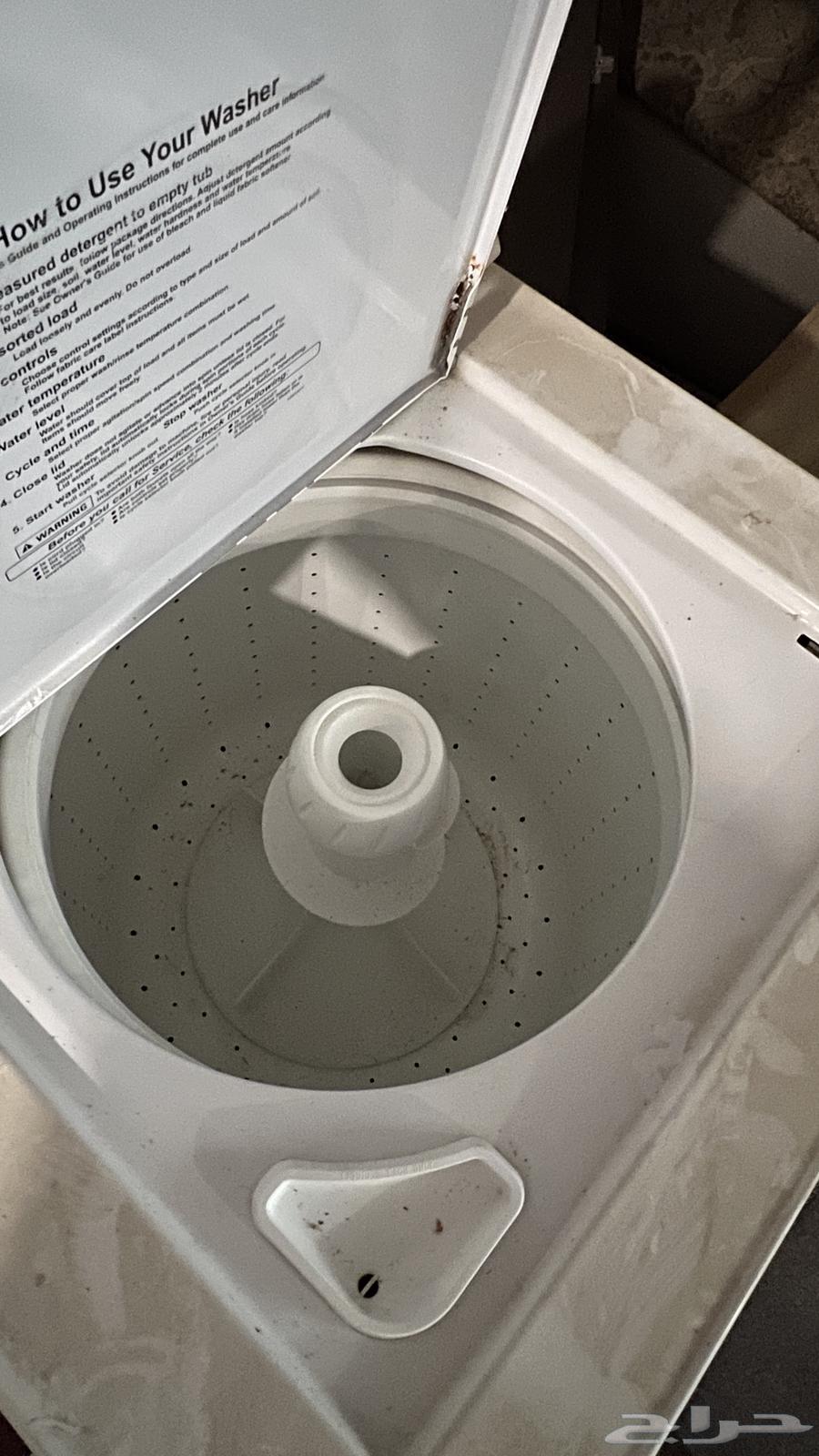 عندي اثاث اجهزة للبيع64224991660930110