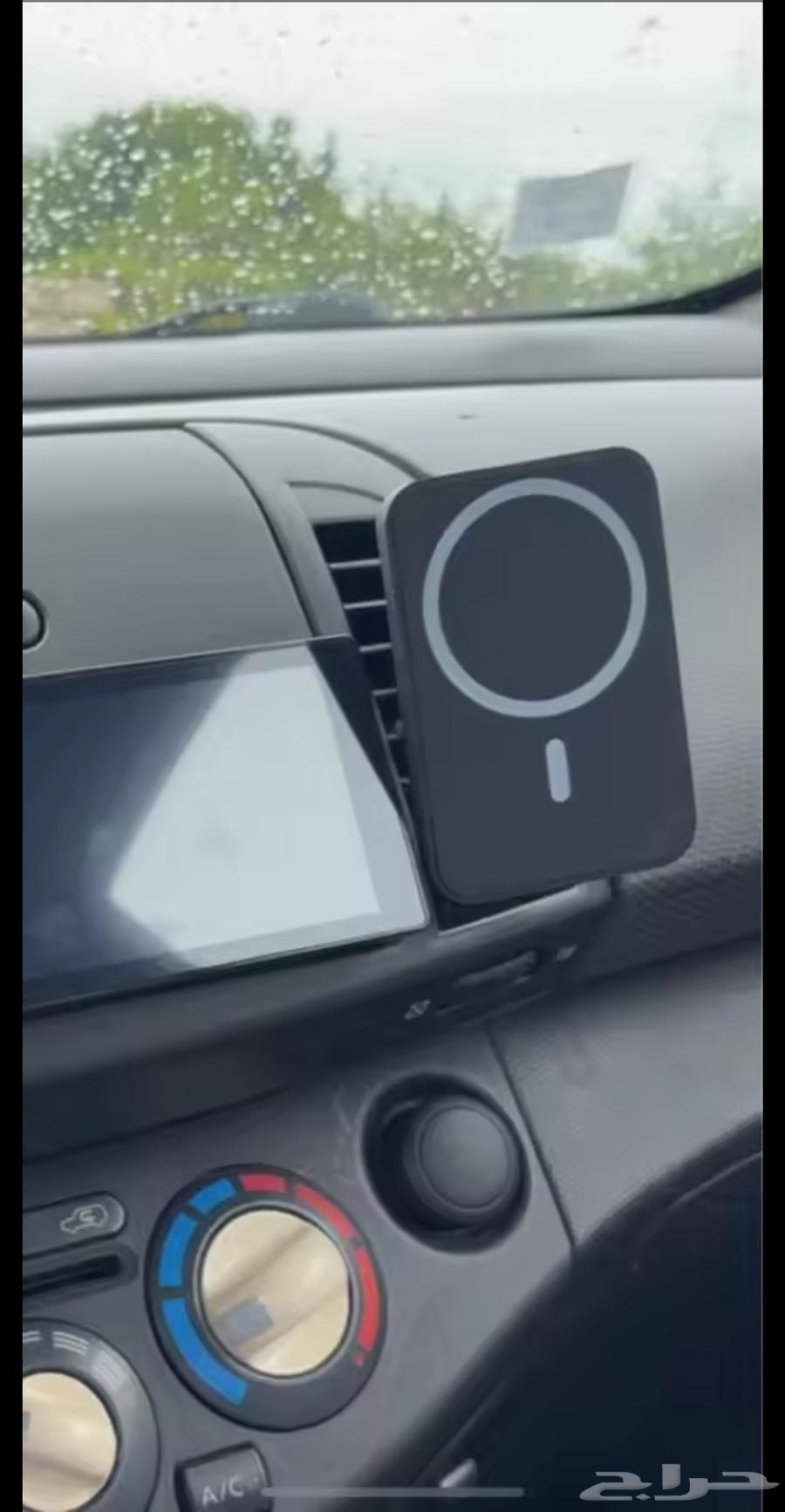 شاحن لاسلكي للبيع جديد كرتونة64233777108738110