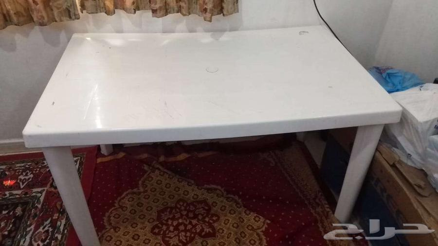 طاولات وكراسي للبيع المستعجل64211308255107113