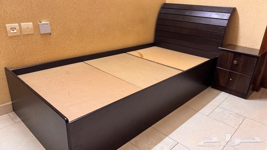 سريرين وكومدينة مستعمل للبيع64214246449025110