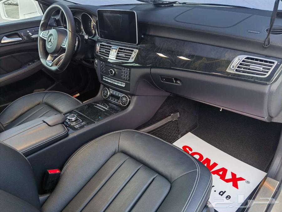 CLS 400 AMG KIT 9,000 KM 2016 in brand new condition64404958898819111