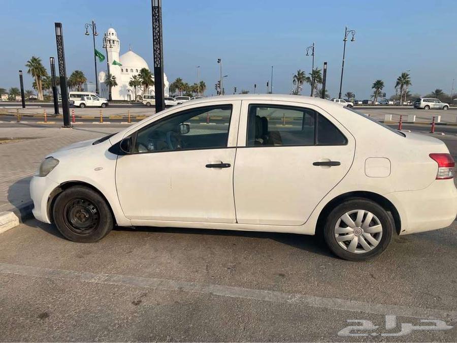Toyota Yaris model 2010 Automatic تويوتا يارس Y موديل 201064405458869505112