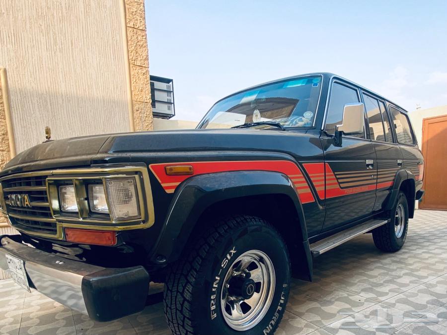 لاندكروزر صالون VX موديل 198964408961512323114