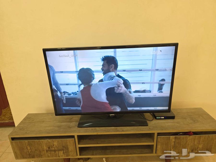 تلفزيون سامسونج 41 بوصه64234121286531111