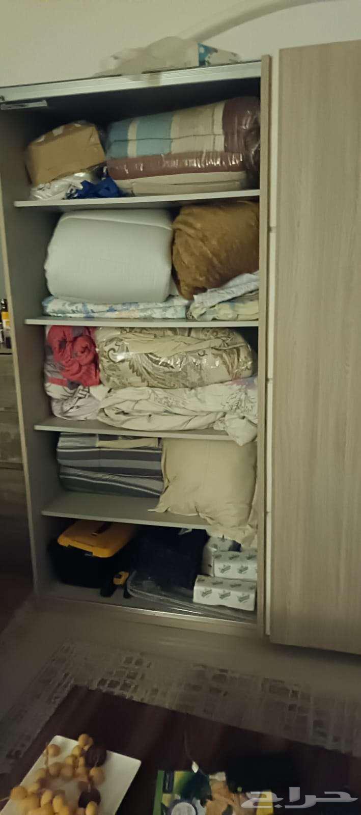 غرفة نوم غرفة نوم فاخرة بحالة ممتازة للبيع بسعر مغرى64238381342721114