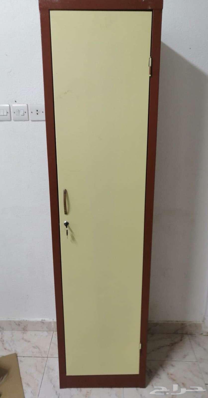 دولاب حديد للبيع نظيف للتخزين 150 ريال64247161676419110