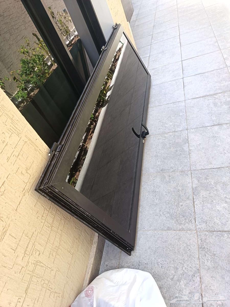 باب ألمنيوم شبه جديد64235920790145111
