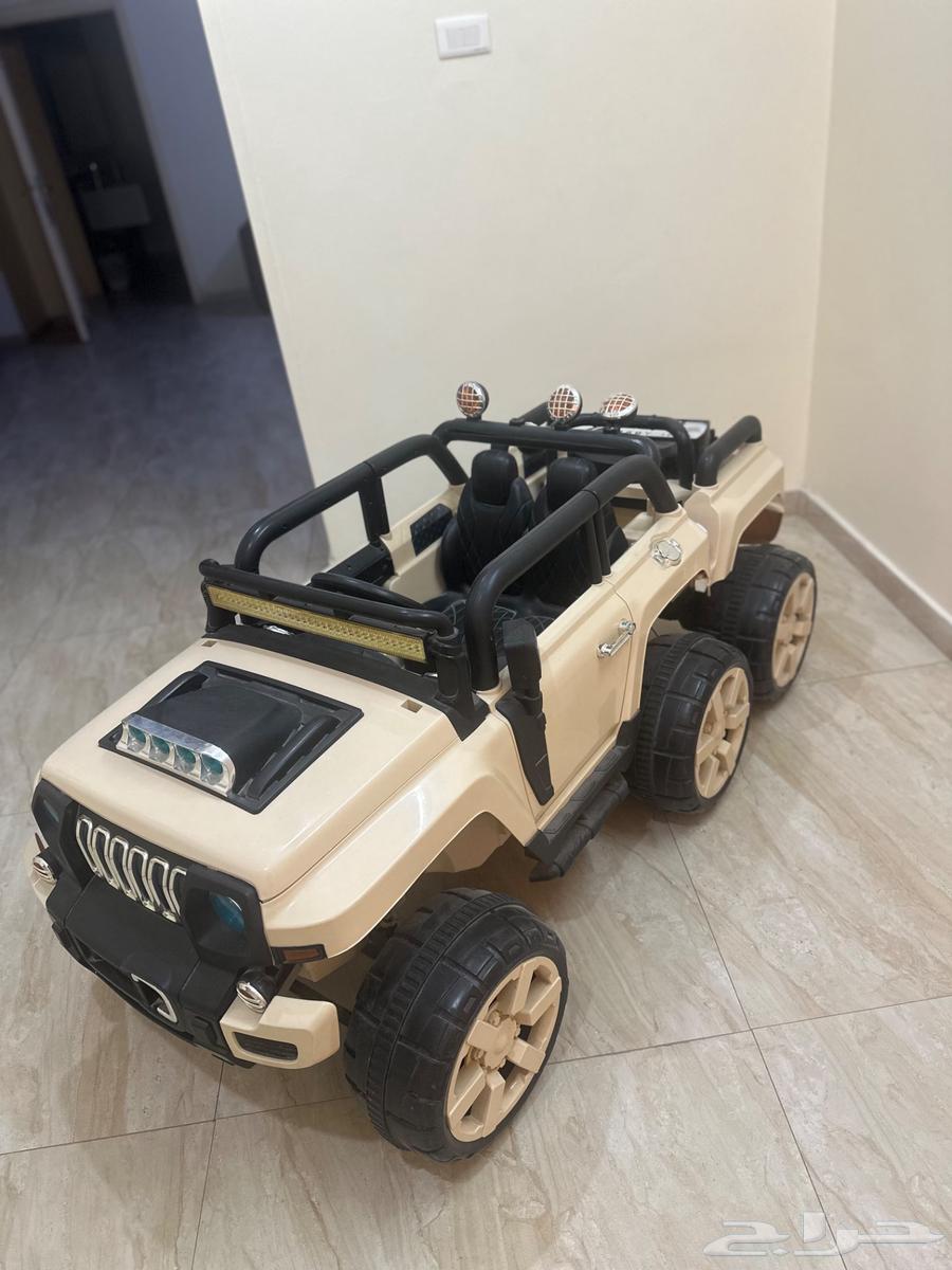 سيارة همر بريموت وشاحن64236271521026112