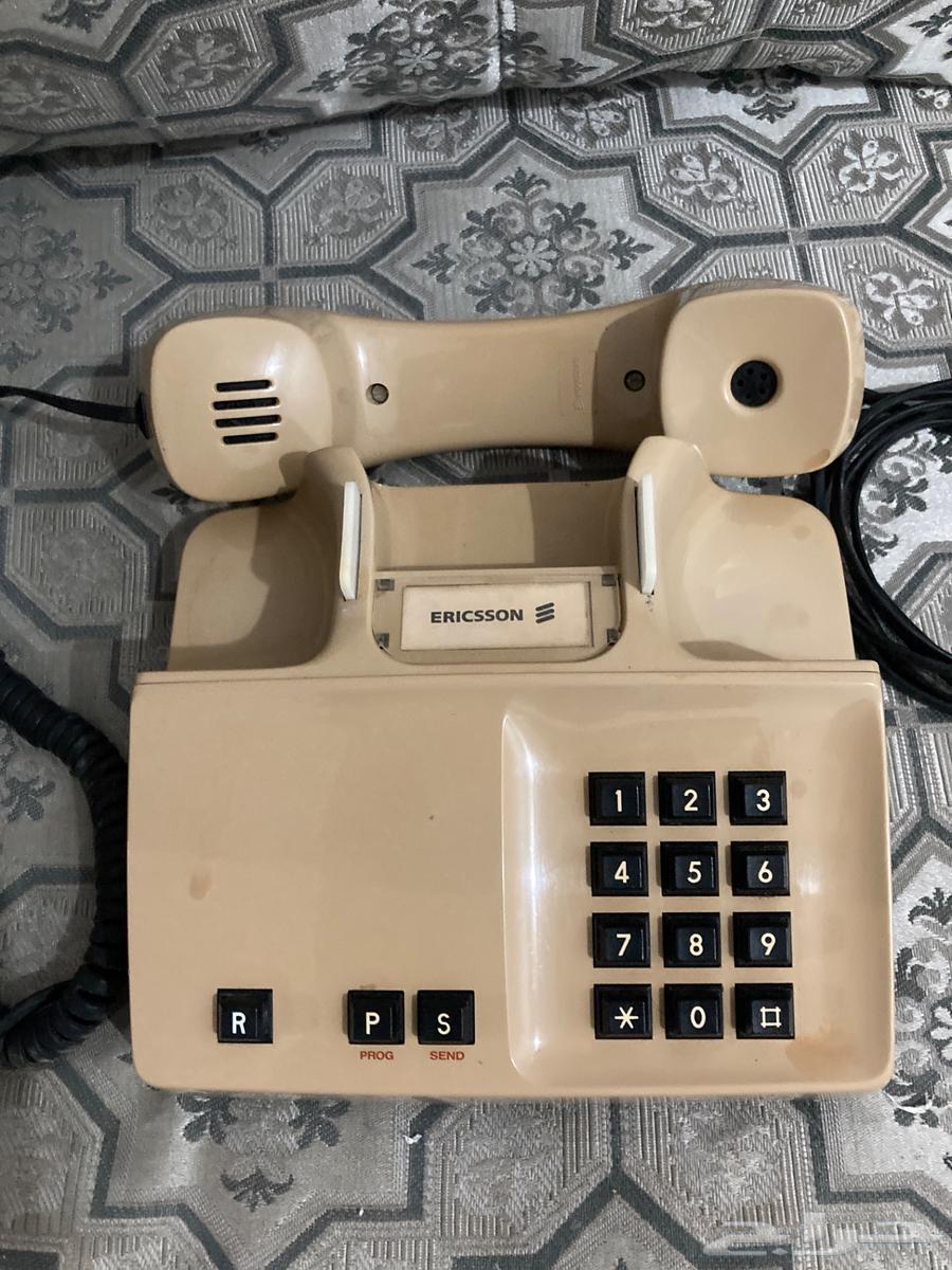 تلفون قديم اثري64238698182657112