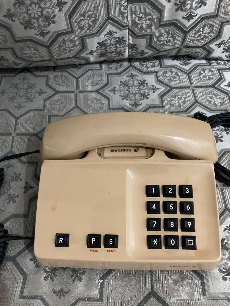 تلفون قديم اثري64238698182657110