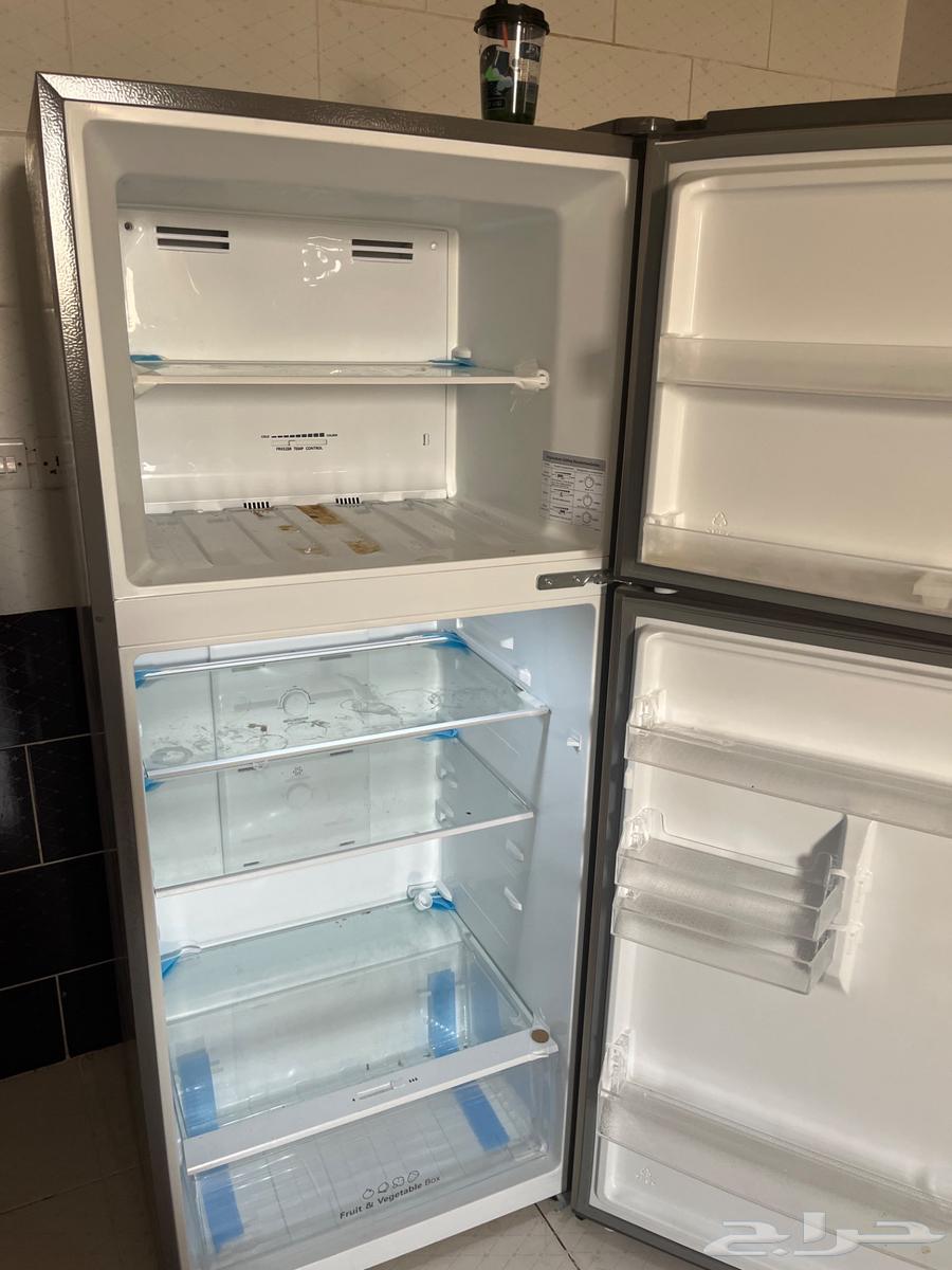 Refrigerator and sofa and double bed64241769311490112