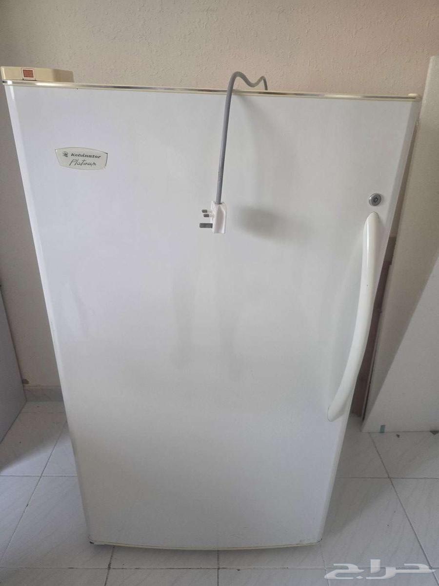 فريزر عمودي مع رفوف64242264075651113