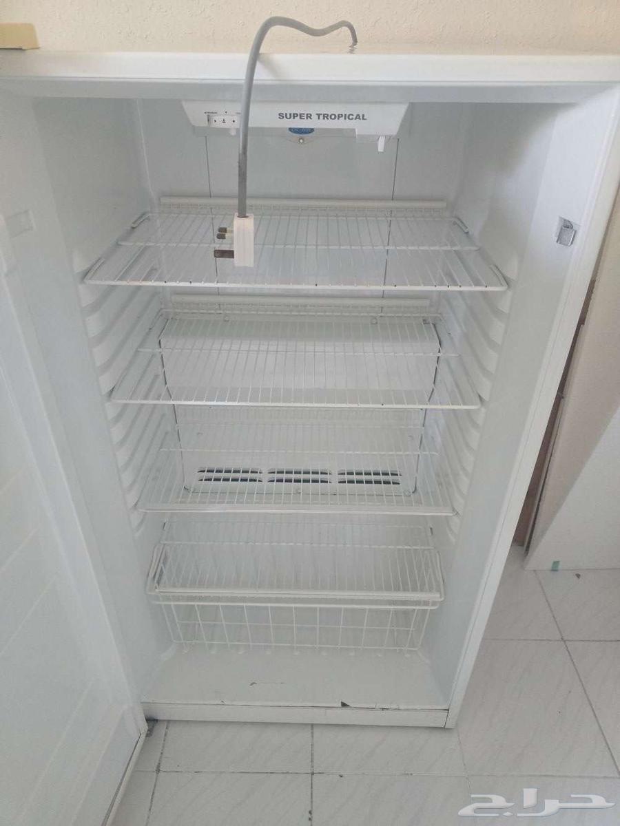 فريزر عمودي مع رفوف64242264075651111