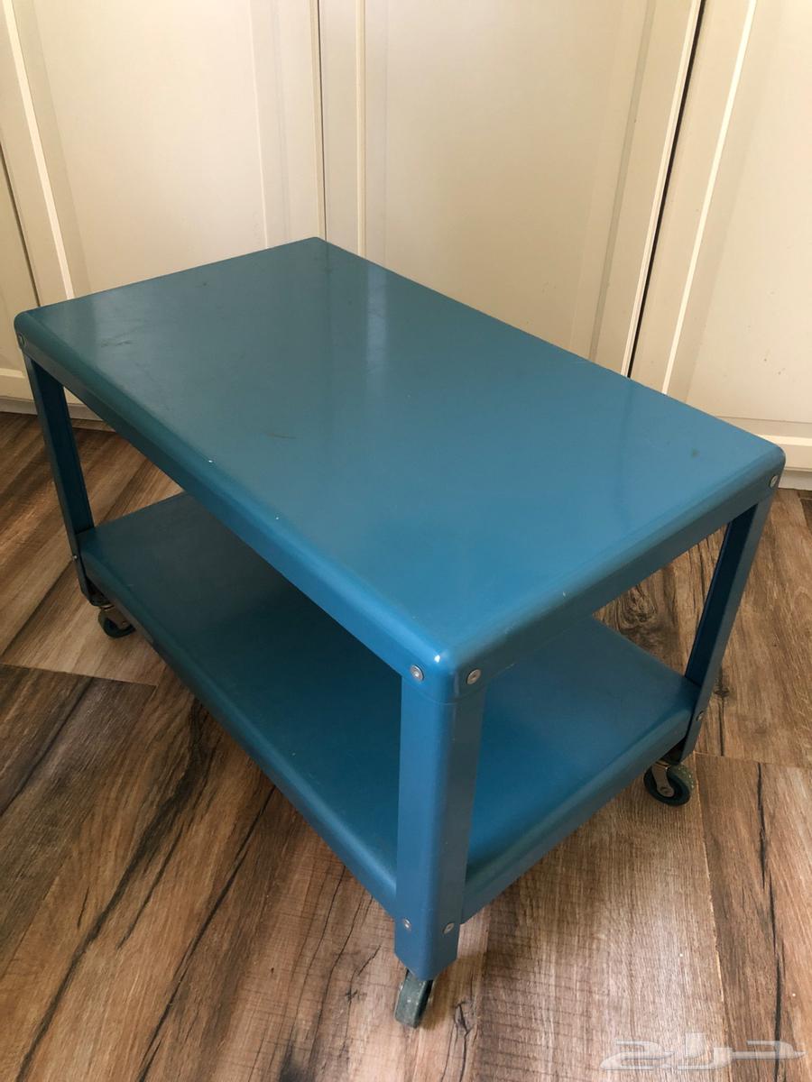 طاوله بعجلات زرقاء64242825888259112