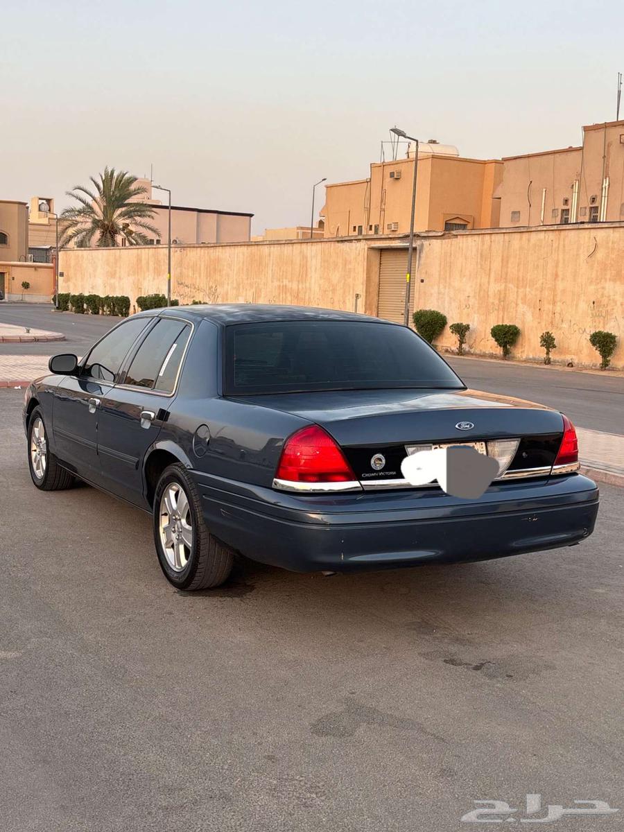 فورد كراون فكتوريا 201064416584276099110
