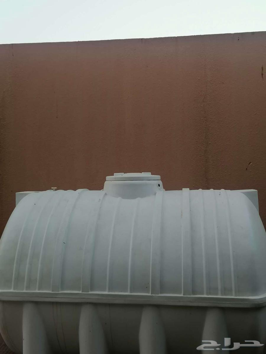 خزان ماء فيه شق بسيط شبة جديد64249847525377111