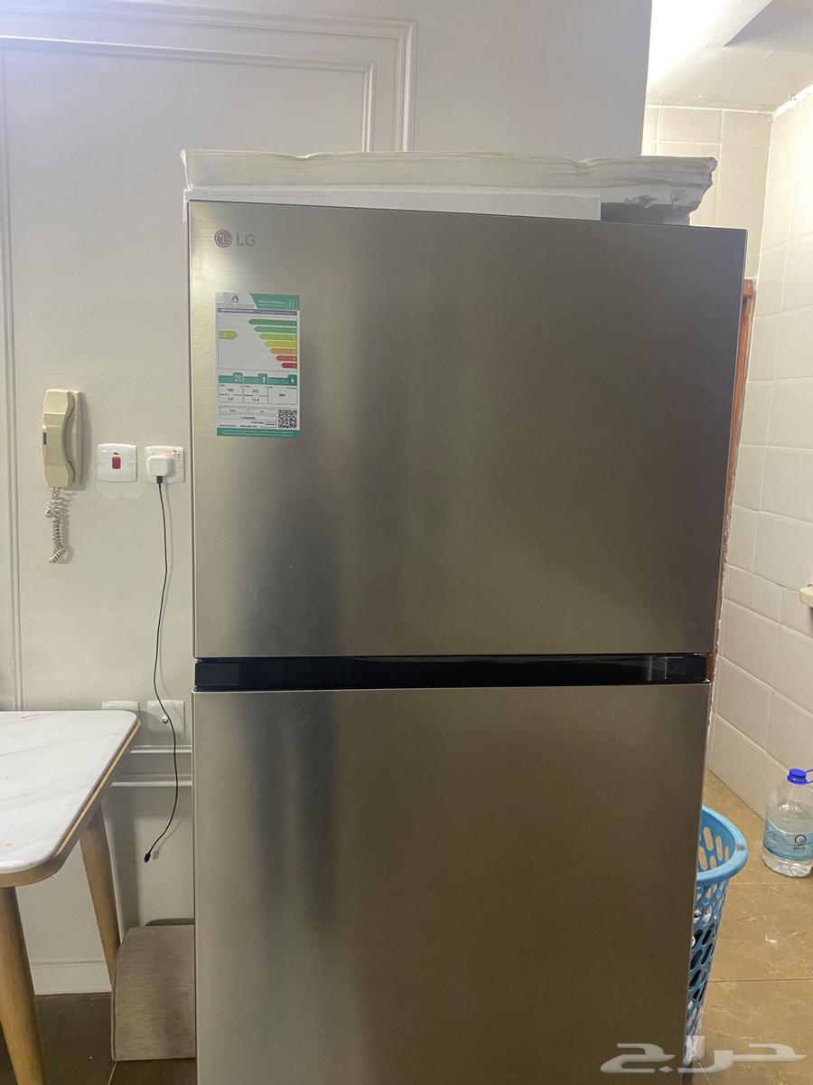 ثلاجه جديده لم تستخدم ابدا لللبيع64251711763457112