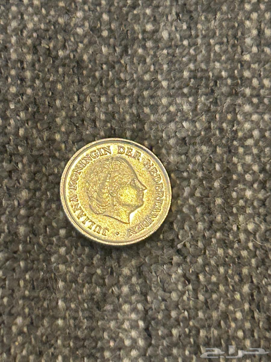 حزمة عملات قديمة جدا للبيع64235175906946113