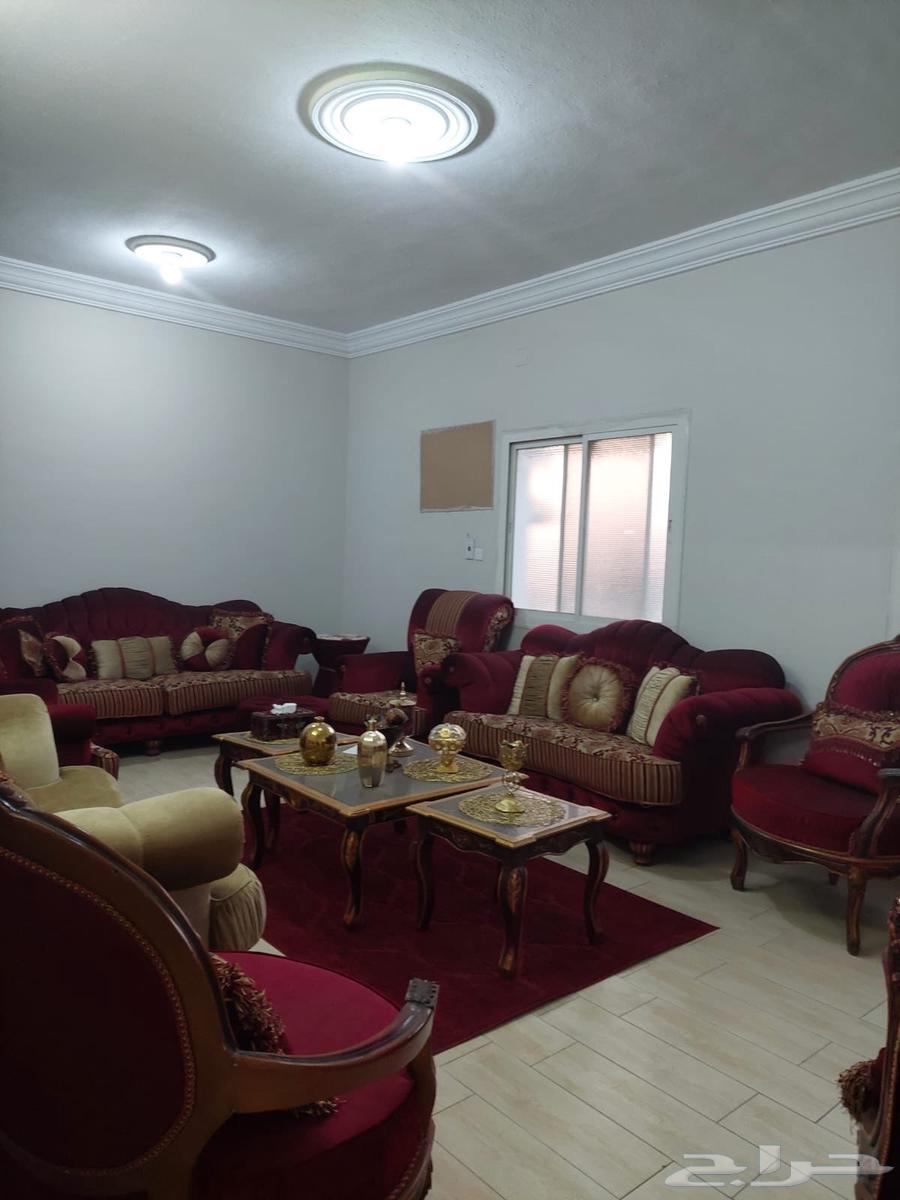 كنب تركي ملكي بحالة ممتازة64255537447681110