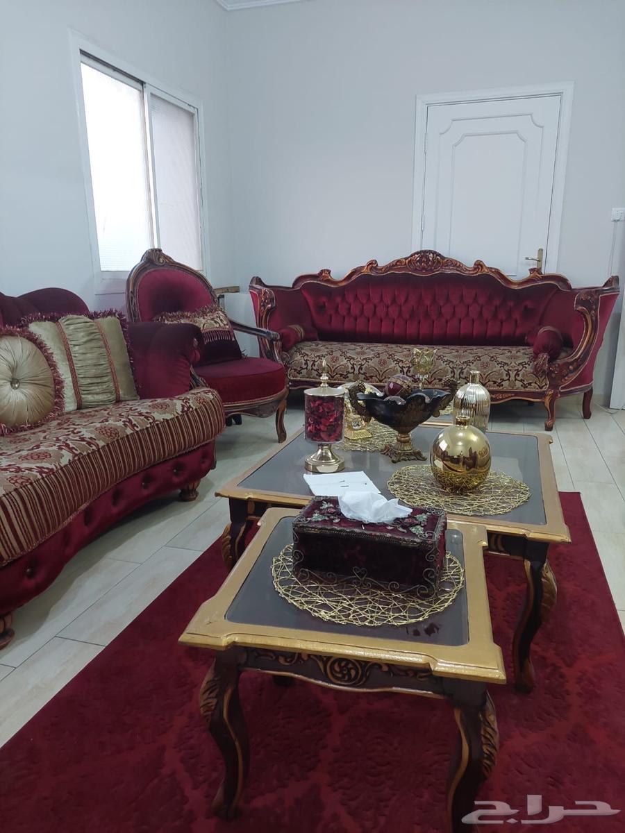 كنب تركي ملكي بحالة ممتازة64255537447681112