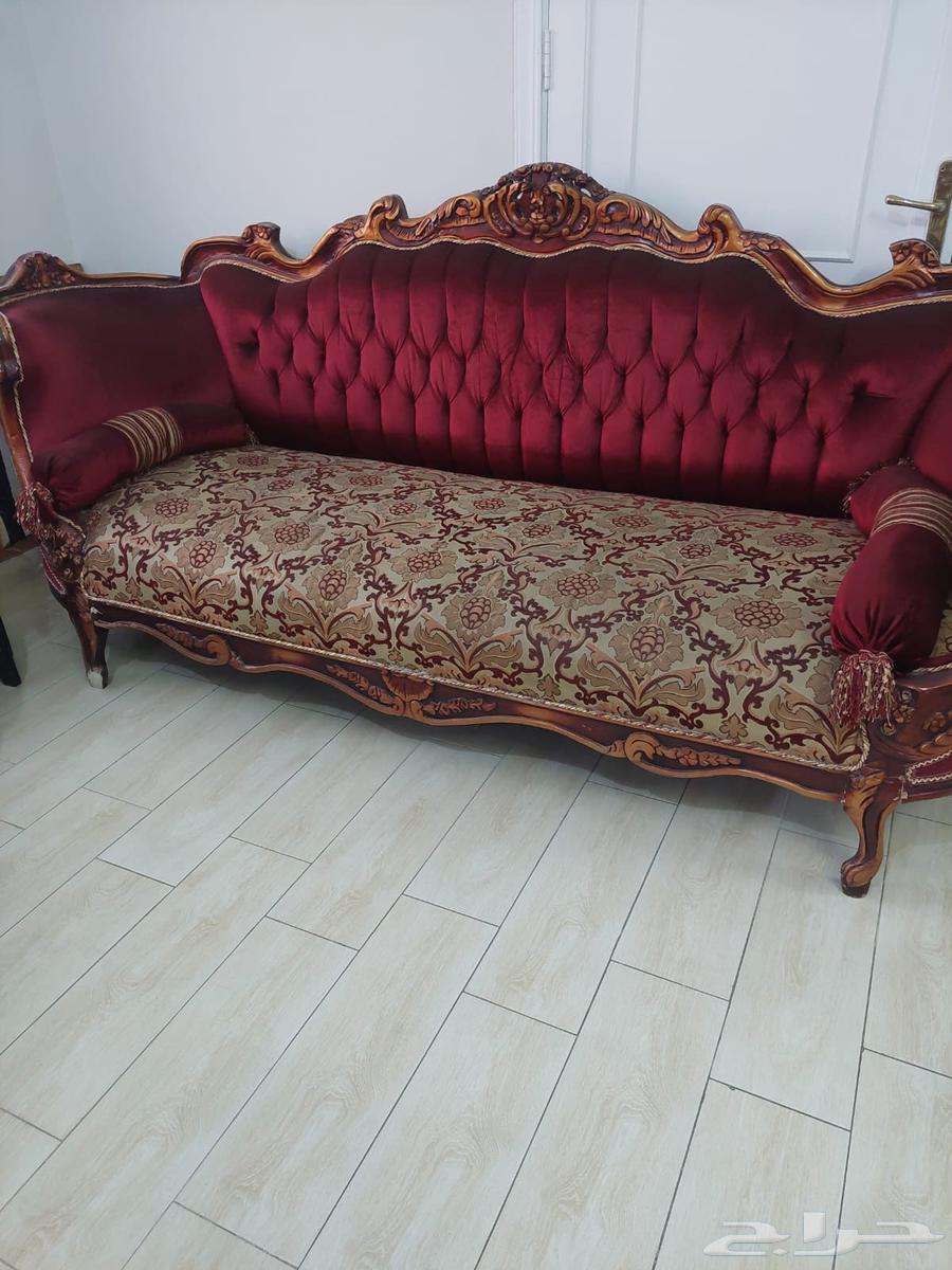 كنب تركي ملكي بحالة ممتازة64255537447681113