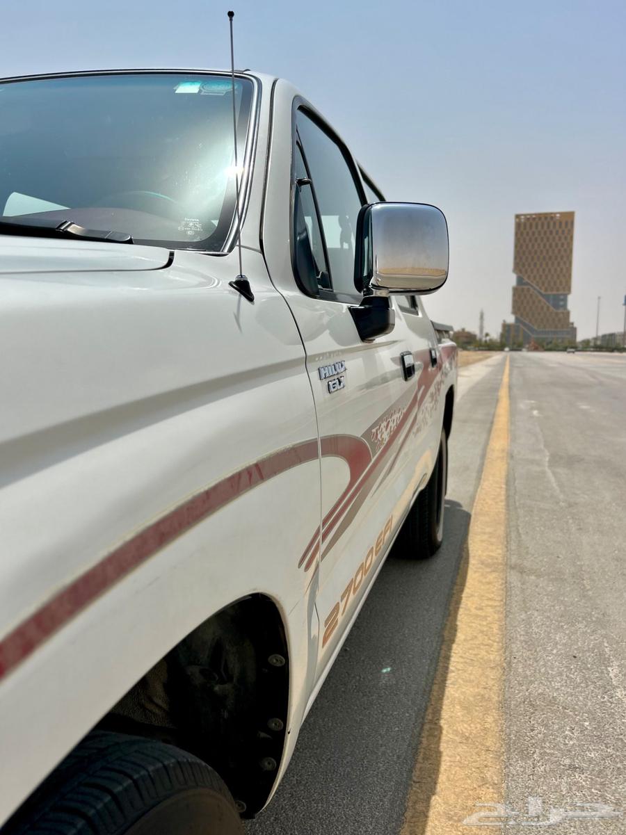 تويوتا هايلكس GLX موديل 200264416941292034112