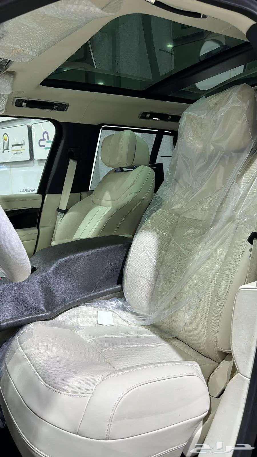 Range Rover 8 Cylinder Auto 2025 - 82500064413559216642114