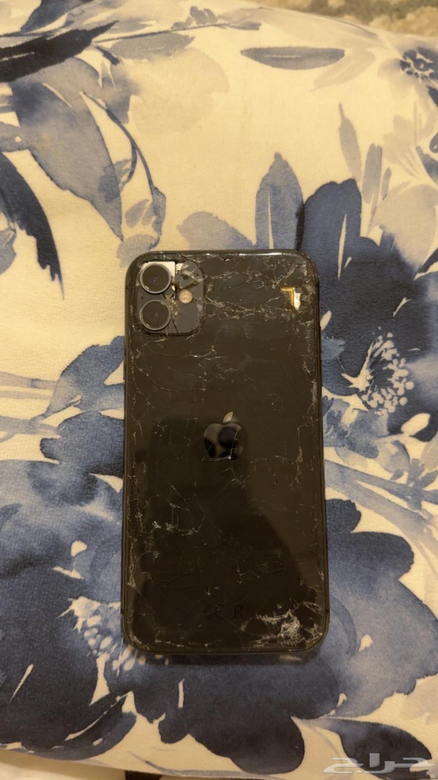 آيفون 11 بطاريه 8564244446871171111