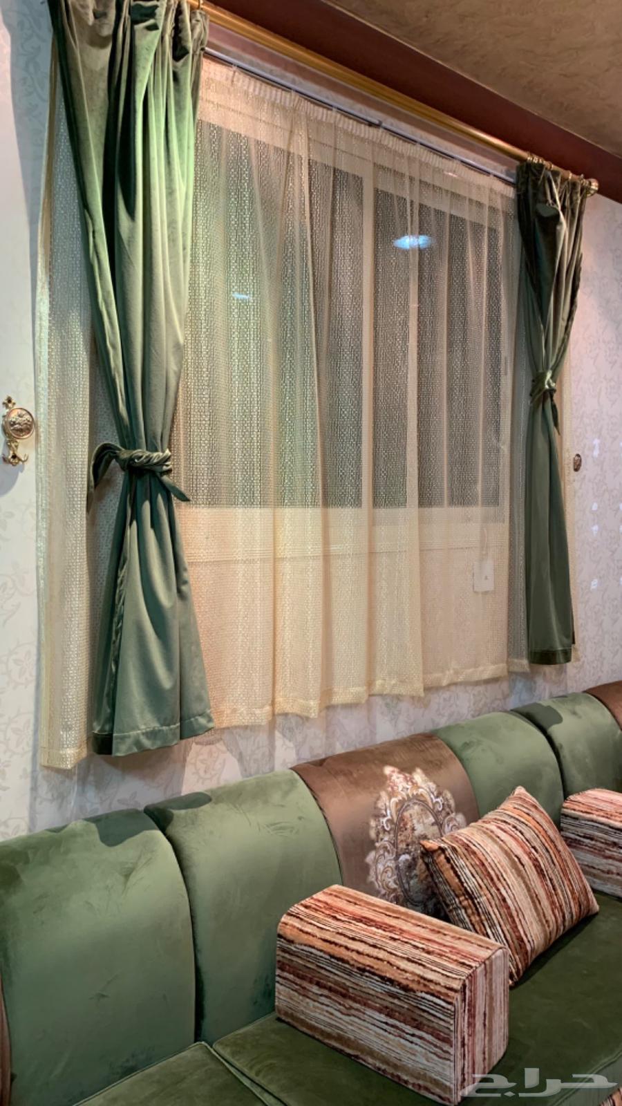 Clean sofa for sale with its tables and covers64252811773697112