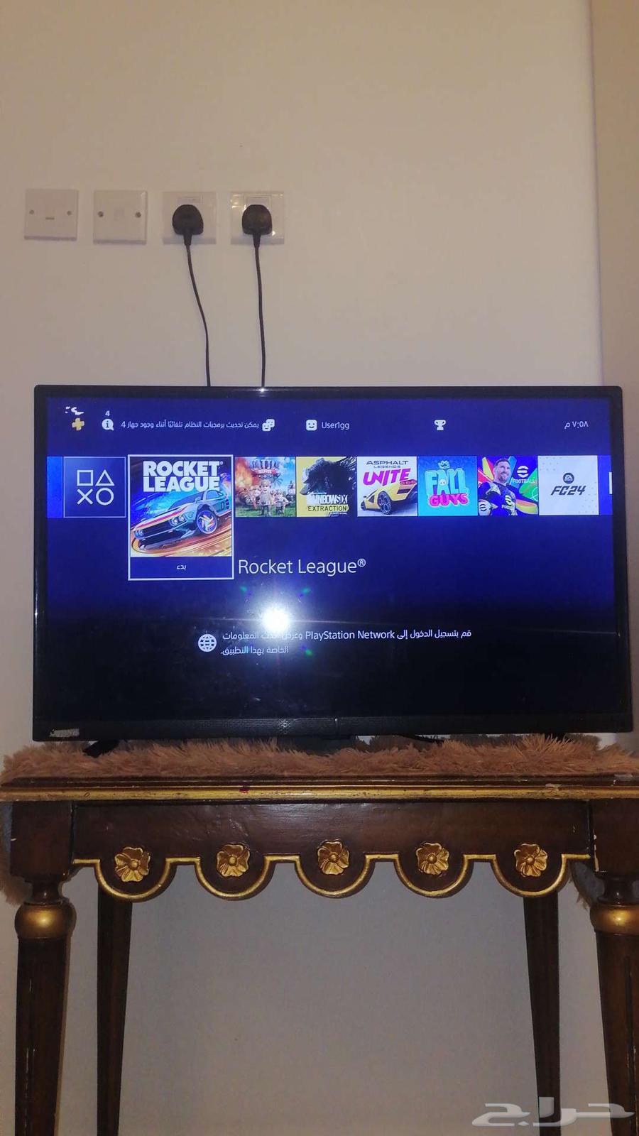 سوني 4 مع يدتين نضيف64253148575489110