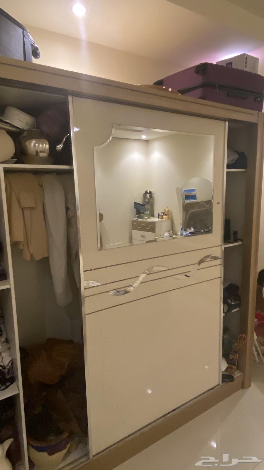 للبيع غرفه نوم وطقم جلوس64257586865665113